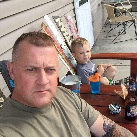 Meet your Posher, Tom - Picture 1 of 1